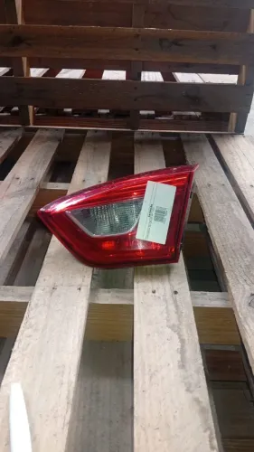 LANTERNA TRASEIRA DIREITA TAMPA DE MALA CHEVROLET CRUZE 17/24