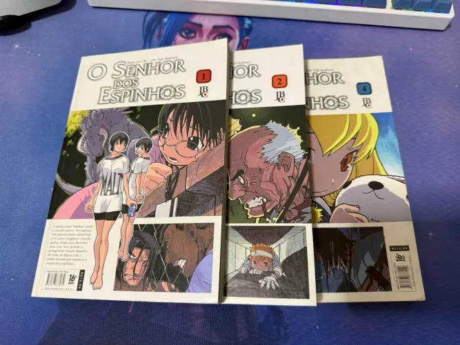 Manga ?O senhor dos espinhos? 1,2 e 4