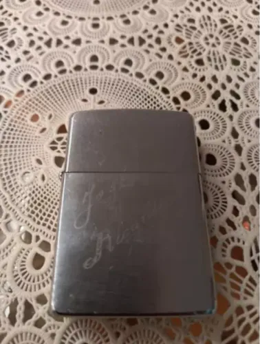 Isqueiro Classic Zippo - Modelo 207 - Com Escrito