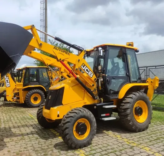 Retroescavadeira JCB 3CX 2022