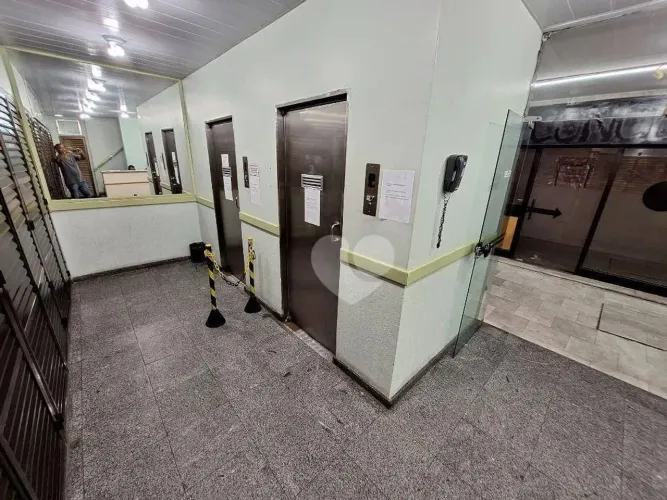 Méier, sala comercial com recepção, sala e banheiro social, 2 elevadores, portaria com rec