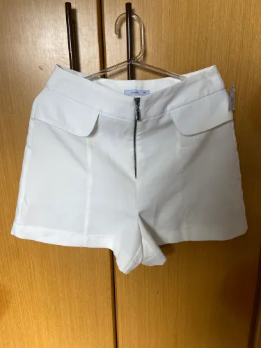 Short Branco Alfaiataria Novo