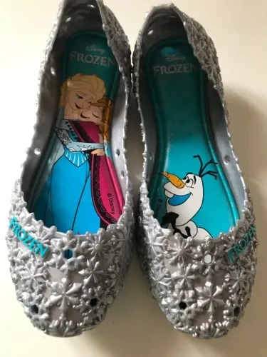 Sapatilha Frozen Em Cinza Da Grendene (Usado)