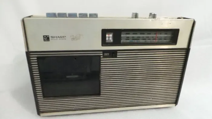 Rádio gravador sharp modelo rd-437x para reparos ou retirada peças