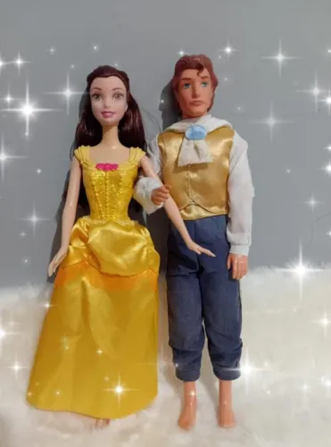 Bonecos Belle e Fera Disney