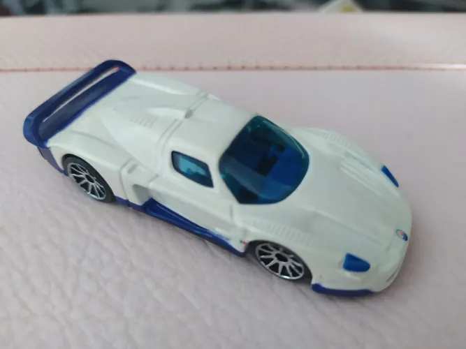 Hot Wheels Maserati MC12