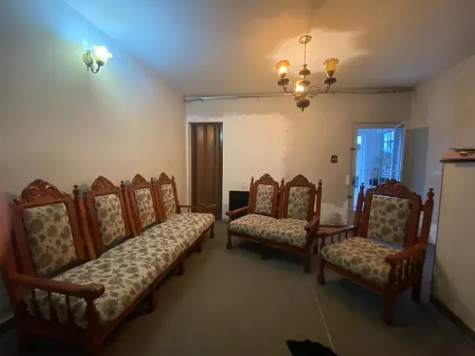 Sofas em Madeira Maciça com Estofado Gobelin Floral