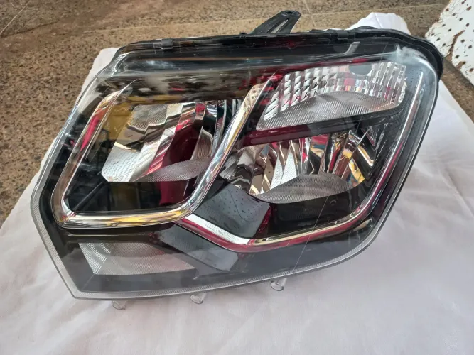 Farol duster esquerdo 