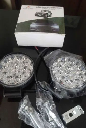 Kit 2 farol milha LED 84w novo na caixa