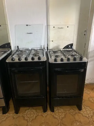 Fogão botão para cima 4 bocas preto disponível 