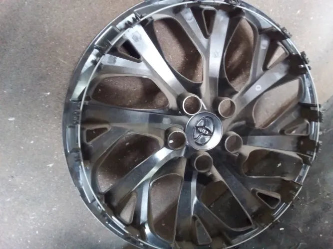 Calotas do corola 2016 originais aro 16