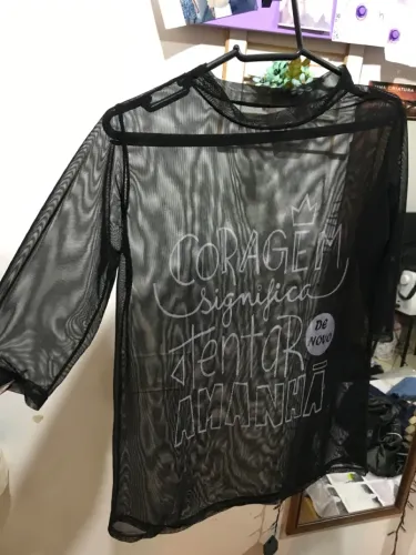 Blusa tela com escrita