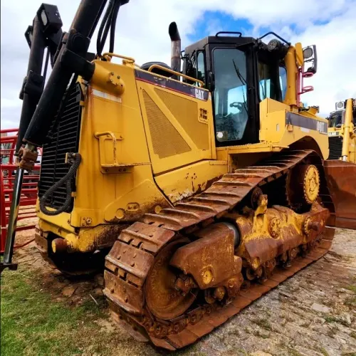 Trator de esteiras Caterpillar D8T ano 2010