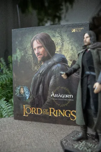 Estátua Action Figure Aragorn - O Senhor dos Anéis