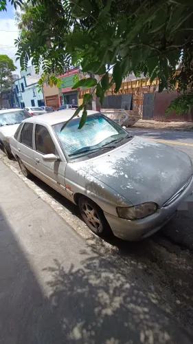 Ford Escort GL 1.8i 16V 4P 2000