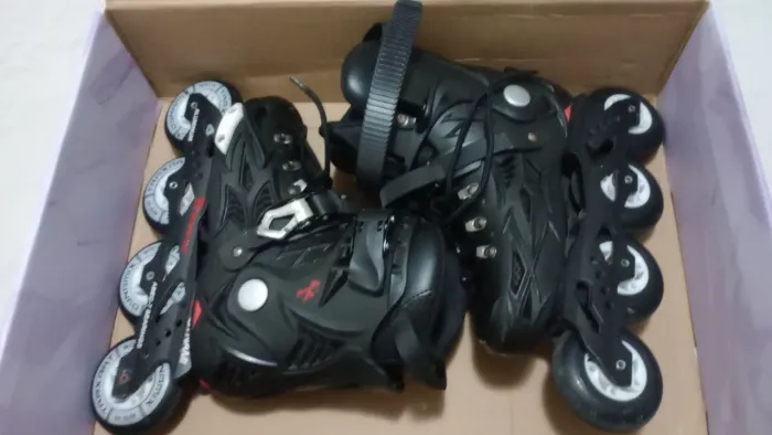 Patins traxsart dynamix preto número 35/36 praticamente Novo.