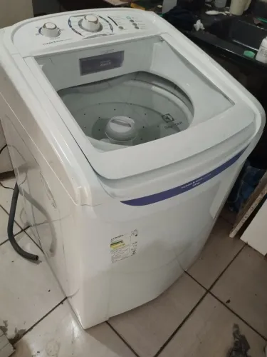 Vendo máquina de lavar Electrolux de 13 kilos 