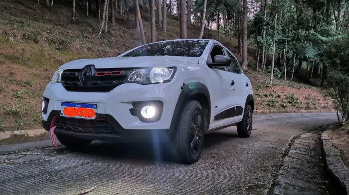 Renault Kwid Outsider 1.0 Flex 12V 5P Mec. 2020