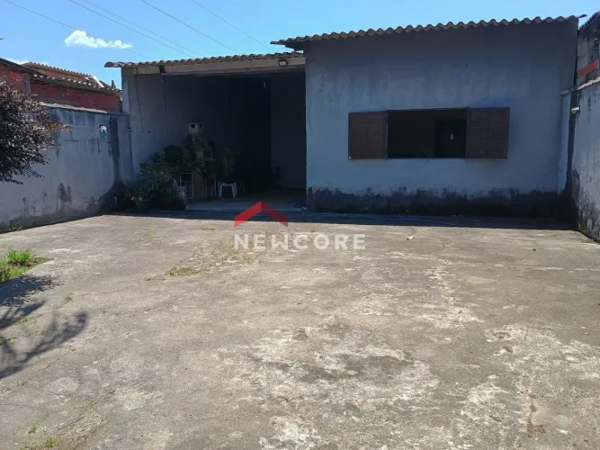 Casa em Rua Antônio Pereira Garcia - Praia das Palmeiras - Caraguatatuba/SP