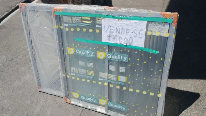 Vendesse uma sobra de construção