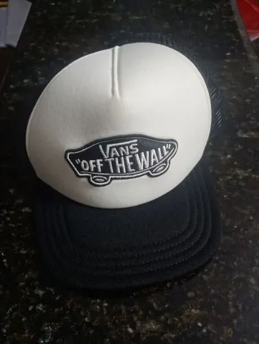 Vendo boné vans seminovo