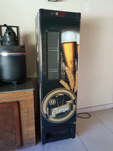 Cervejeira Metalfrio 276 Litros / 220v