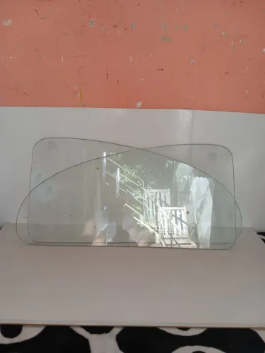 Vendo par (vidro lateral traseiro de fusca)!!!!