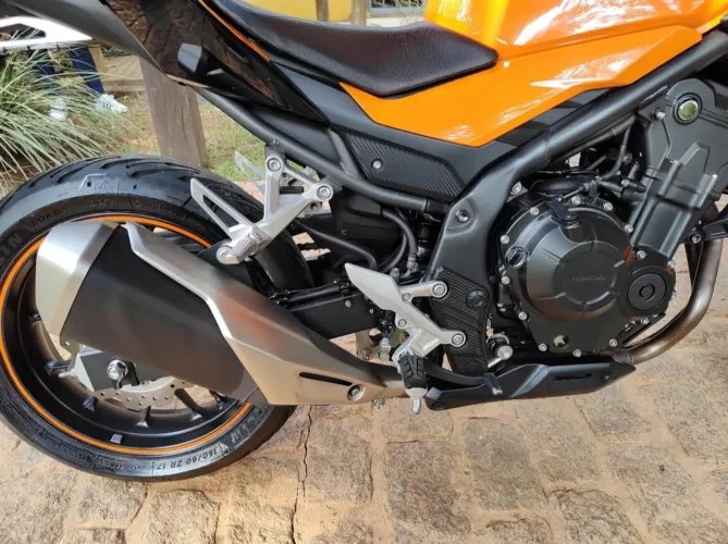 Vendo moto Honda CB 2019