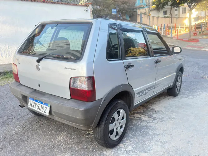 Fiat Uno Mille Celeb. WAY Econ. 1.0 F.flex 4P 2012