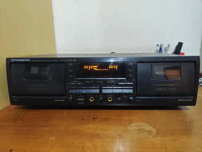 Tape deck pioneer CT-W704RS