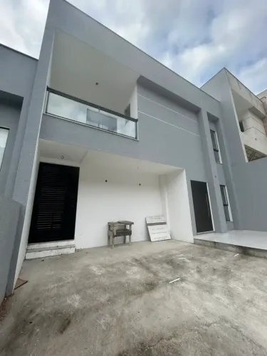 CONDOMÍNIO PEDREIRA