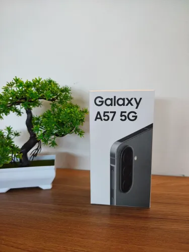 Celular Samsung Galaxy A57 128GB 5G 8GB RAM Cinza 6,7" Câm Tripla + Selfie 12MP