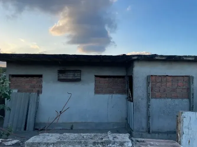 Casa em construção no Village