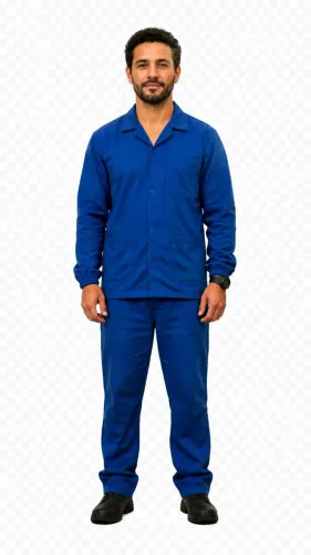 Conjunto em brim, camisa e calça