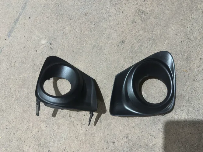 Grade Moldura Milha Corolla 2014