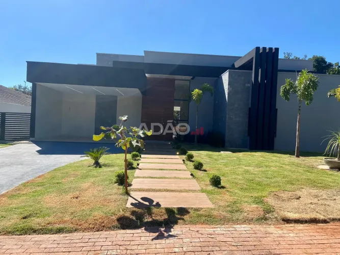 CONDOMÍNIO CHACÁRAS VILLA VERDE-SENADOR CANEDO Casa em Condomínio com 3 Quarto(s) e 4 banh