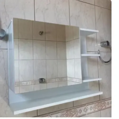Espelheira de banheiro