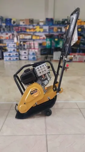 Placa vibratória 65kg Profissional a gasolina 7.5hp - Buffalo (Nova)