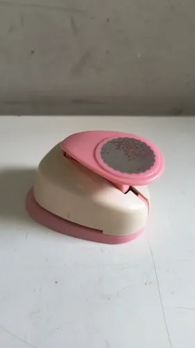 Furador de Papel TEC 3 cm