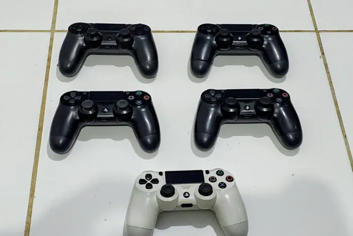 Lote Controles PS4 - Todos funcionando