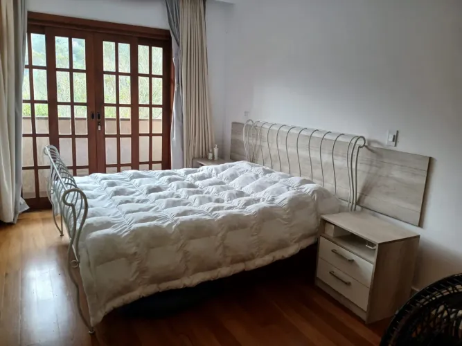 Cama ferro queen