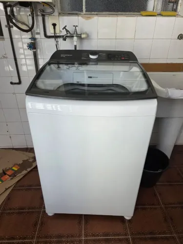 Maquina de lavar Brastemp 15kg ciclo tira manchas e antibolinhas