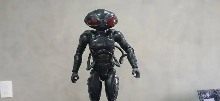 Boneco Arraia Negra 30cm - DC comics