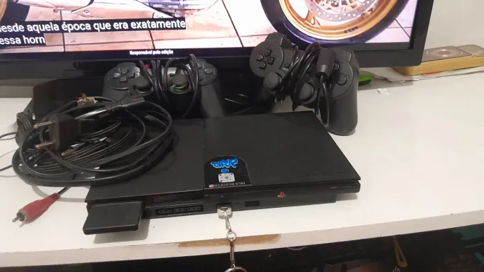 PlayStation 2 Completo: 2 Controles + Cabos Inclusos - Testado e Funcionando!