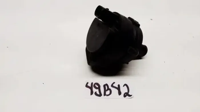 Bomba De Agua Auxiliar Mercedes Benz E250 2011