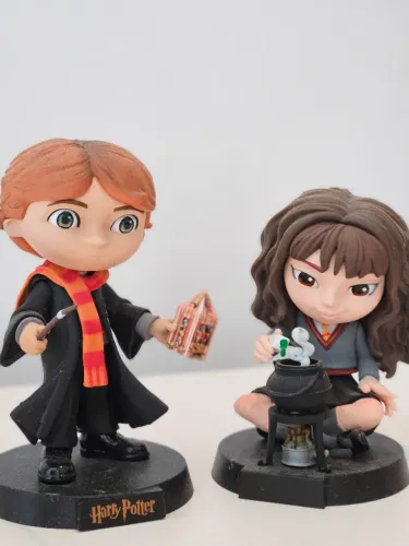 Estátua Hermione Granger e Rony Weasley - Harry Potter - MiniCo - Iron Studios
