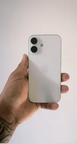 iPhone 16