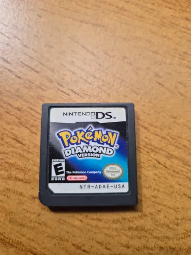 Pokémon diamond version. Original sem a caixa.