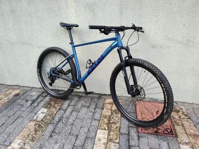 Bicicleta Caloi Explorer Comp SL Aro 29 2024 Azul Seminova - Shimano Cues - QUADRO 19