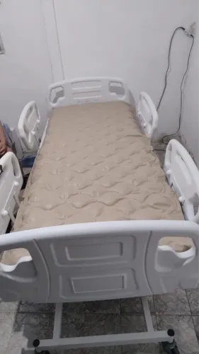 Cama hospitalar elétrica